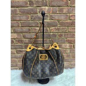 Louis Vuitton Authentic Monogram Galleria PM Bag